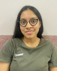 Student learning English skills for PTE test in Delhi